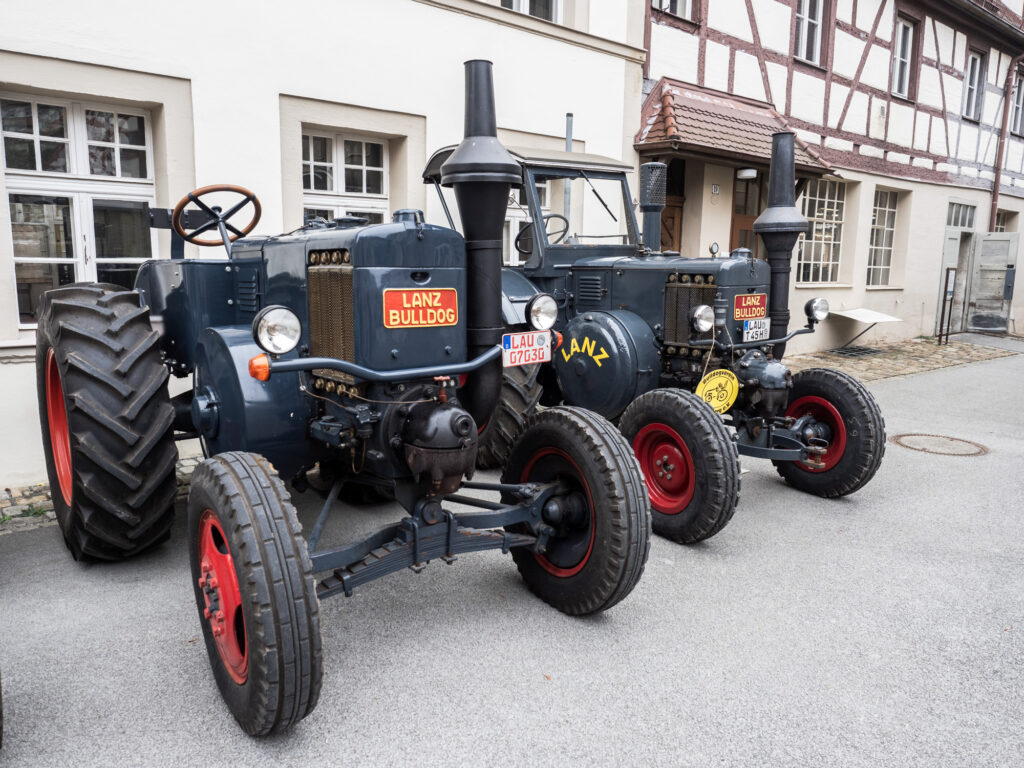 Zwei alte Lanz Bulldog Industriemuseum Lauf